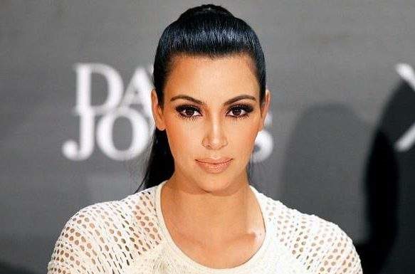 Ким Кардашьян шокировала поклонников смелым нарядом