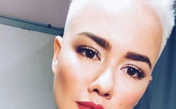 Солистка «Real’O» выложила в Сеть пикантные фото