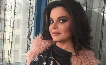 44-летняя известная певица устроила фотосессию в бане