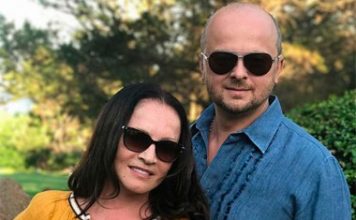 Сын Софии Ротару опубликовал редкое фото с певицей