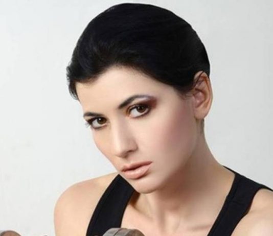 Украинская ню-модель Инна Микитась сменила имидж