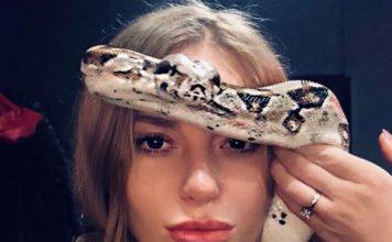 Слава Камінська розбурхала фанатів знімком з пітоном