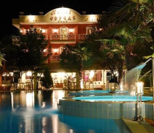 Услуги туроператора «Сант Валентин»: 2 повода организовать отдых ребенка на территории детского лагеря в Греции